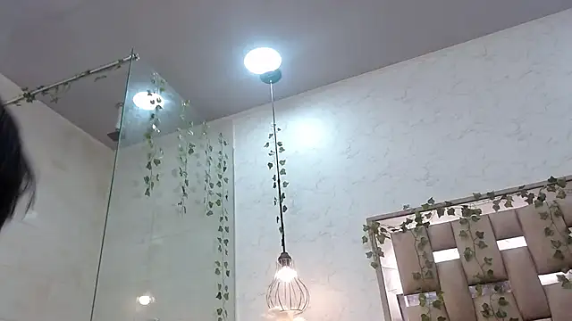 Snapshot of Aria_and_orien chatting on 4, 3, 2025 Aria and orien online show from 4, 3, 2025