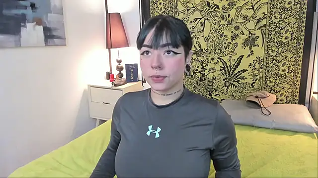 Snapshot of Aria_and_orien chatting on 28, 11, 2025 Aria and orien online show from 28, 11, 2025