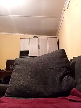 Snapshot of JuicyMilkyTizzy chatting on 22, 10, 2025 JuicyMilkyTizzy online show from 22, 10, 2025