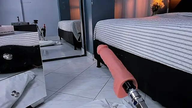 Melissa 23  online show from 13, 10, 2025