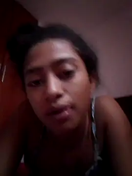 hotlamascaliente online show from 1, 3, 2026