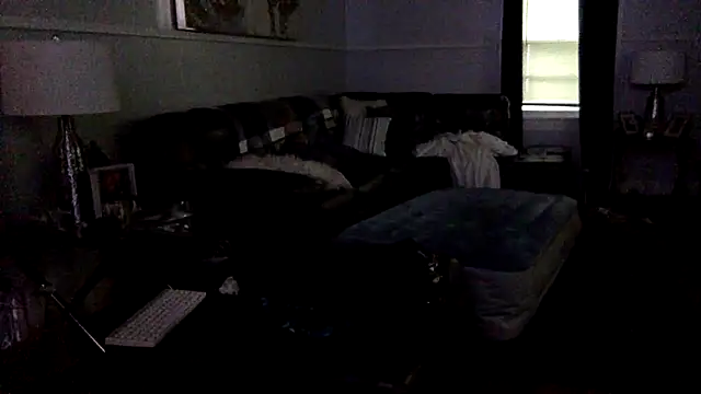 Snapshot of MITB86 chatting on 8, 6, 2026 MITB86 online show from 8, 6, 2026