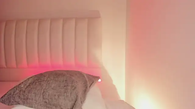 Hannahx   online show from 19, 10, 2025