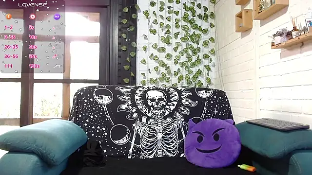 Snapshot of LiraSonnett chatting on 15, 9, 2025 LiraSonnett online show from 15, 9, 2025