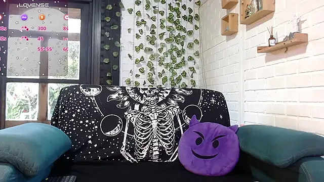 Snapshot of LiraSonnett chatting on 1, 11, 2025 LiraSonnett online show from 1, 11, 2025