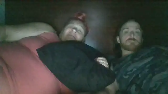 Snapshot of SpnzTnT chatting on 22, 9, 2025 SpnzTnT online show from 22, 9, 2025