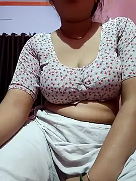 Snapshot of Beautiful_Puja chatting on 8, 3, 2025 Beautiful Puja online show from 8, 3, 2025