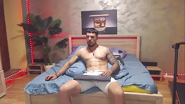 Snapshot of Tiberius_hunk chatting on 25, 6, 2026 Tiberius hunk online show from 25, 6, 2026