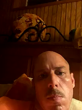 Snapshot of Mac_ThunderCock chatting on 9, 10, 2025 Mac ThunderCock online show from 9, 10, 2025