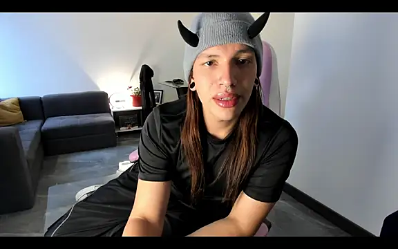 Loona s online show from 18, 9, 2025