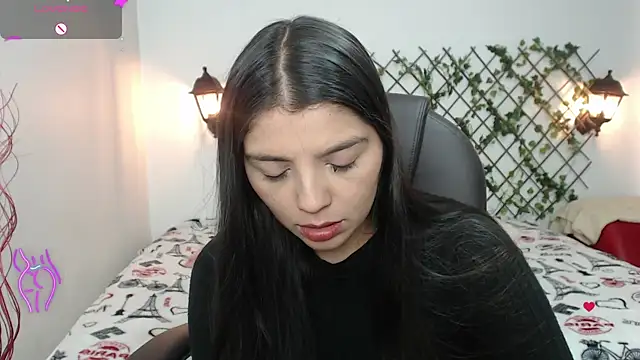 Snapshot of issa__nassar chatting on 24, 9, 2025 issa nassar online show from 24, 9, 2025
