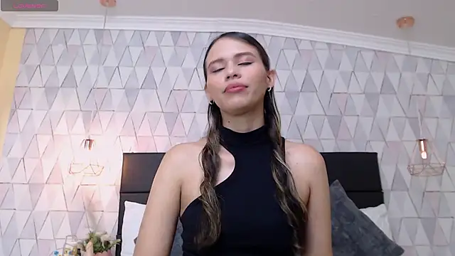 Snapshot of LiliJensen chatting on 6, 10, 2025 LiliJensen online show from 6, 10, 2025
