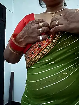 Snapshot of Neha-Bhabhi-Rasily chatting on 13, 10, 2025 Neha-Bhabhi-Rasily online show from 13, 10, 2025