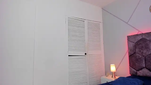 Snapshot of aurora_collinss_ chatting on 18, 3, 2025 aurora collinss online show from 18, 3, 2025