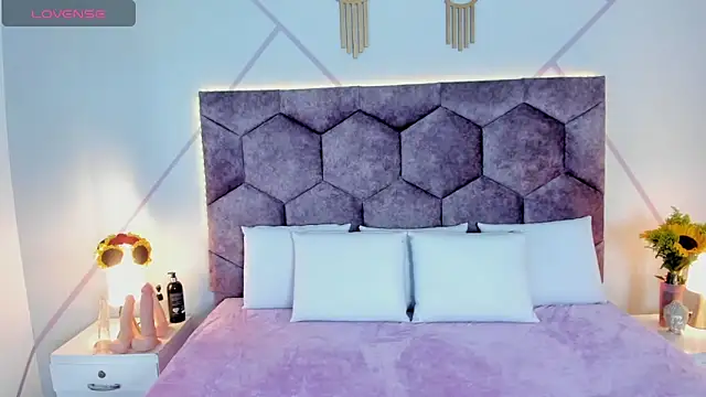 Snapshot of aurora_collinss_ chatting on 26, 10, 2025 aurora collinss online show from 26, 10, 2025