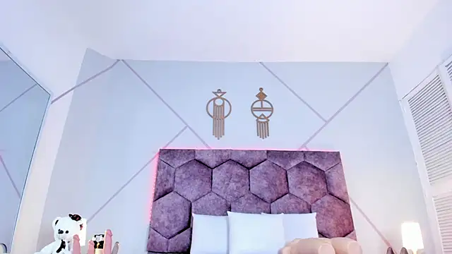 Snapshot of aurora_collinss_ chatting on 13, 1, 2026 aurora collinss online show from 13, 1, 2026