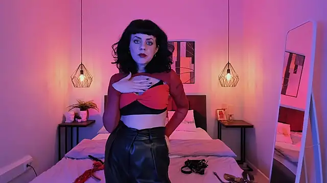 Snapshot of TrishLovers chatting on 23, 3, 2025 TrishLovers online show from 23, 3, 2025