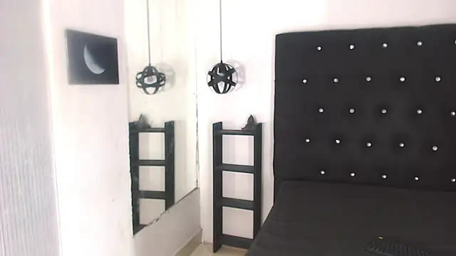 Snapshot of Emily_Castillo_1 chatting on 6, 3, 2025 Emily Castillo 1 online show from 6, 3, 2025