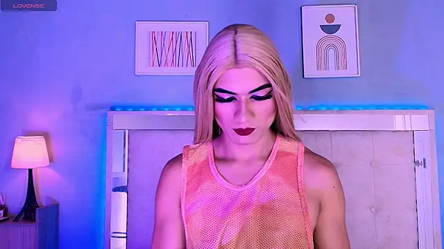 Snapshot of Emily_Castillo_1 chatting on 12, 9, 2025 Emily Castillo 1 online show from 12, 9, 2025