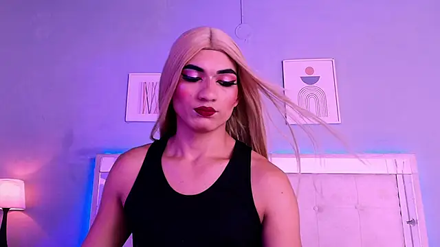 Snapshot of Emily_Castillo_1 chatting on 13, 9, 2025 Emily Castillo 1 online show from 13, 9, 2025