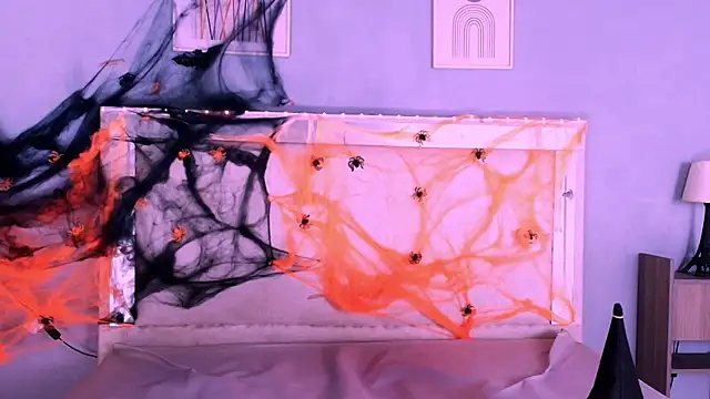 Snapshot of Emily_Castillo_1 chatting on 7, 10, 2025 Emily Castillo 1 online show from 7, 10, 2025