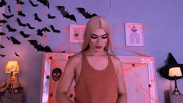 Snapshot of Emily_Castillo_1 chatting on 21, 10, 2025 Emily Castillo 1 online show from 21, 10, 2025