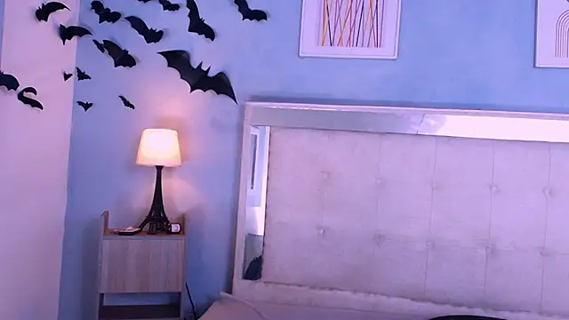 Snapshot of Emily_Castillo_1 chatting on 5, 11, 2025 Emily Castillo 1 online show from 5, 11, 2025