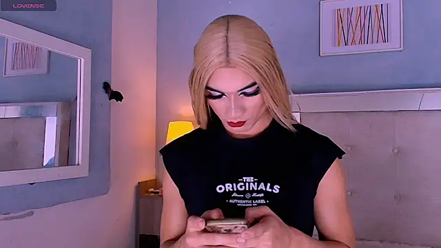 Snapshot of Emily_Castillo_1 chatting on 29, 11, 2025 Emily Castillo 1 online show from 29, 11, 2025