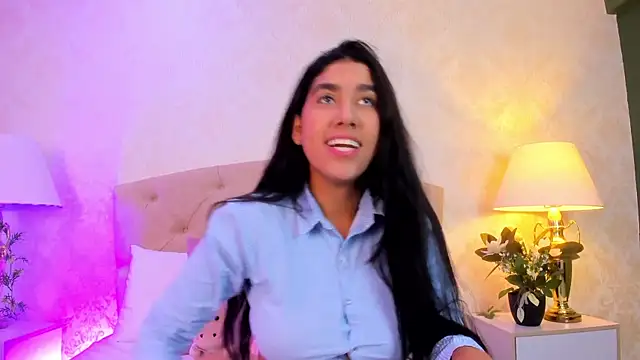 Mia Montess online show from 19, 6, 2026