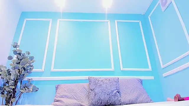 Lucy Canel online show from 16, 10, 2025