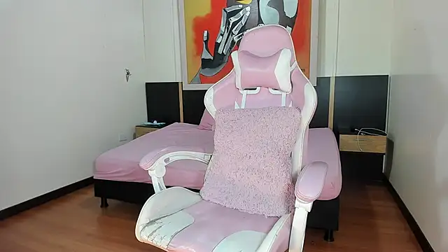 i am karoll online show from 18, 11, 2025