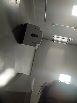 Snapshot of viviksmel chatting on 8, 10, 2025 viviksmel online show from 8, 10, 2025