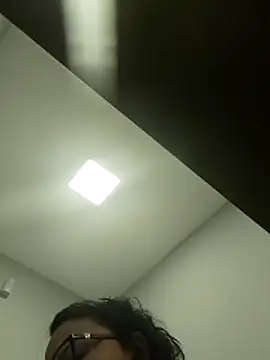 Snapshot of viviksmel chatting on 19, 12, 2025 viviksmel online show from 19, 12, 2025