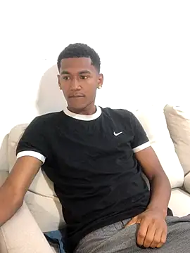 Snapshot of LexiAndDeker chatting on 6, 11, 2025 LexiAndDeker online show from 6, 11, 2025