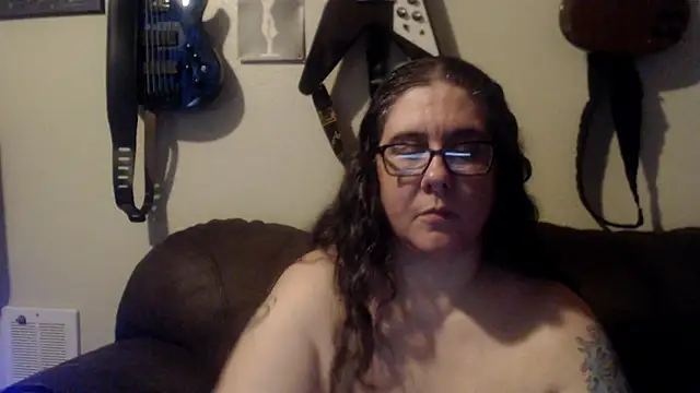 Snapshot of Dreaming_Of_Blue chatting on 6, 3, 2025 Dreaming Of Blue online show from 6, 3, 2025