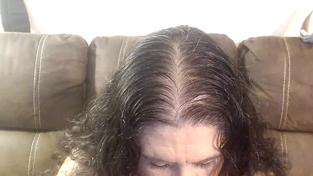 Snapshot of Dreaming_Of_Blue chatting on 2, 11, 2025 Dreaming Of Blue online show from 2, 11, 2025