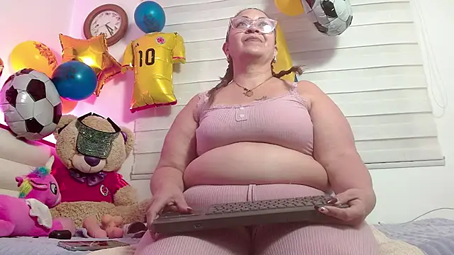 Snapshot of scarlettbooty chatting on 15, 7, 2026 scarlettbooty online show from 15, 7, 2026
