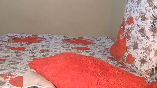 Snapshot of ebony_rose11 chatting on 14, 2, 2025 ebony rose11 online show from 14, 2, 2025