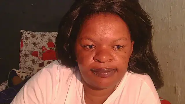 Snapshot of ebony_rose11 chatting on 6, 11, 2025 ebony rose11 online show from 6, 11, 2025