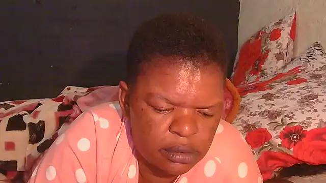 Snapshot of ebony_rose11 chatting on 20, 11, 2025 ebony rose11 online show from 20, 11, 2025