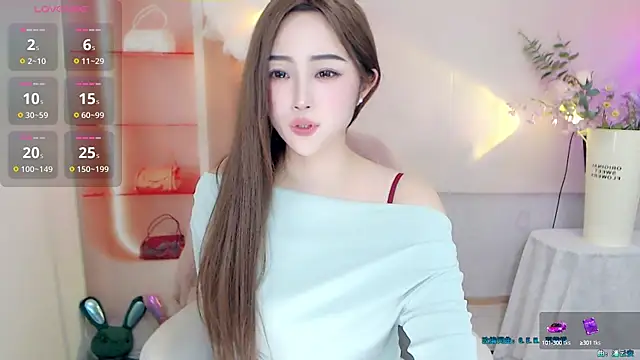 Snapshot of October_10 chatting on 5, 3, 2025 October 10 online show from 5, 3, 2025