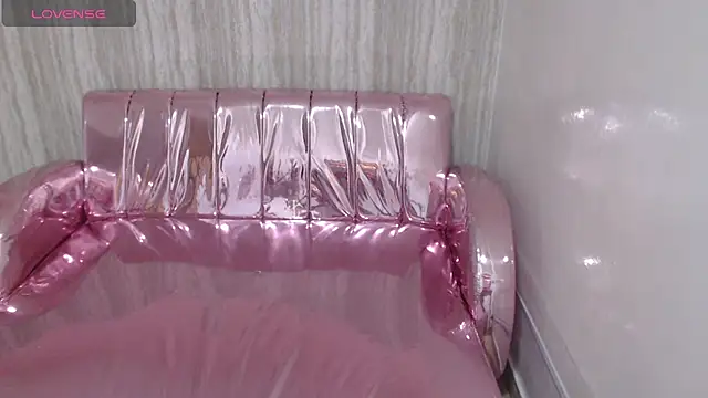 Snapshot of alexa_romero_t chatting on 4, 3, 2025 alexa romero t online show from 4, 3, 2025