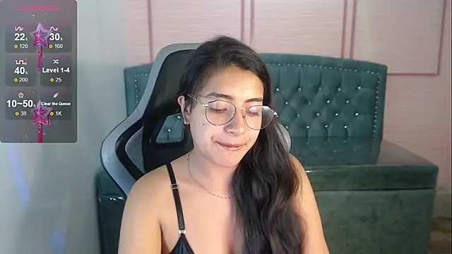 Snapshot of alexa_romero_t chatting on 6, 10, 2025 alexa romero t online show from 6, 10, 2025