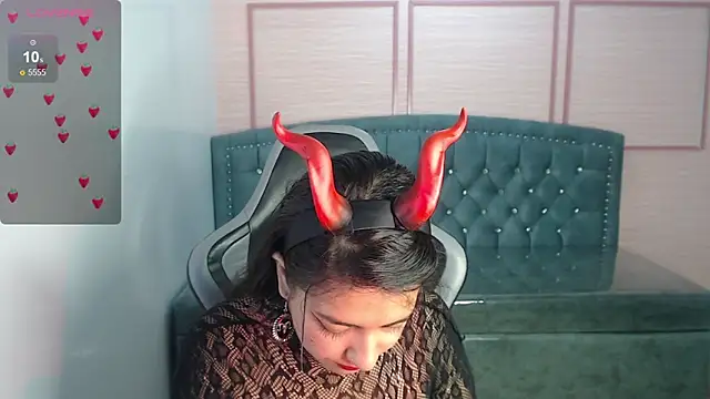 Snapshot of alexa_romero_t chatting on 17, 10, 2025 alexa romero t online show from 17, 10, 2025