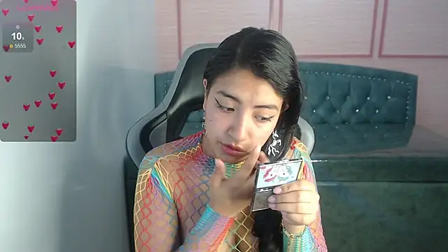 Snapshot of alexa_romero_t chatting on 22, 10, 2025 alexa romero t online show from 22, 10, 2025