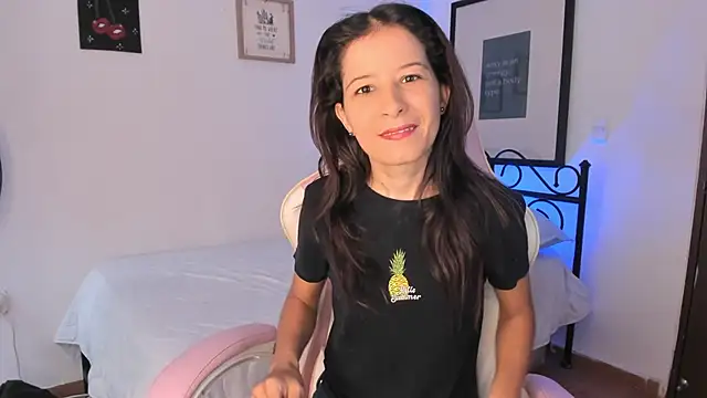 Snapshot of cowmarce chatting on 13, 3, 2025 cowmarce online show from 13, 3, 2025