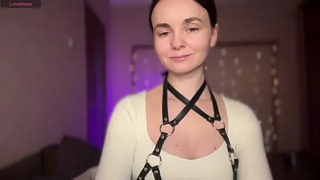 lanaloulou online show from 10, 10, 2025