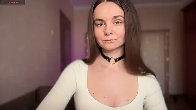 lanaloulou online show from 24, 4, 2026