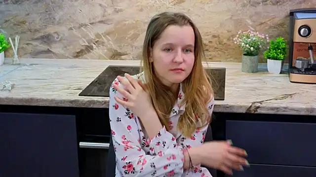 Snapshot of BlytheCleeton chatting on 6, 3, 2025 BlytheCleeton online show from 6, 3, 2025