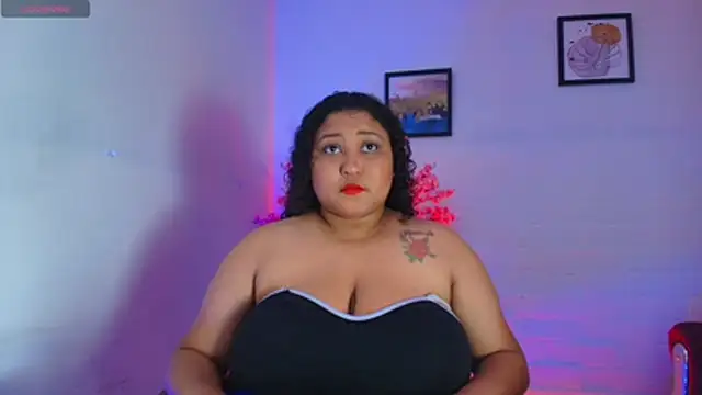 Snapshot of Ayliinn_ chatting on 30, 6, 2026 Ayliinn online show from 30, 6, 2026